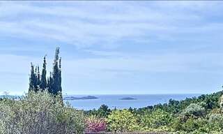 Terrain  1758 m² à vendre à Bandol (83150)