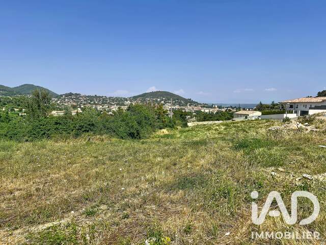 Vente Terrain à bâtir 681 m&sup2; — photo du bien