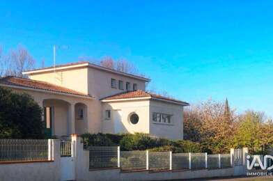 Maison 6 pièces 746700 €