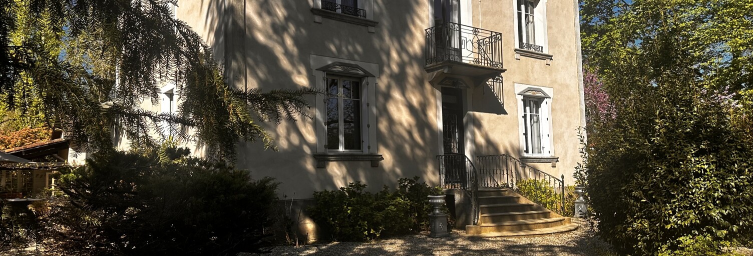 Maison 9 Pièces 266 m² à vendre à Poudenas (47170)