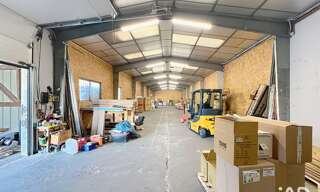 Commerce  449 m² à louer à Grisy-Suisnes (77166)