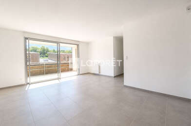 Appartement 3 pièces 935 €