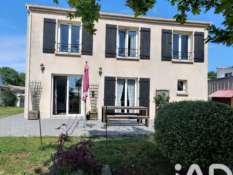 Vente Maison/villa 6 pièces — photo 1