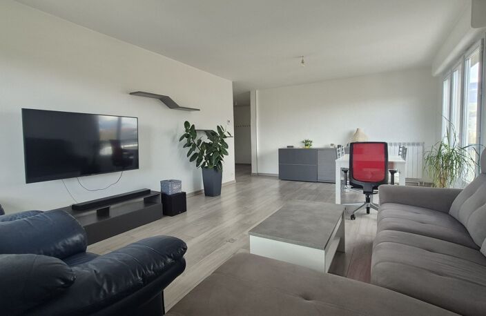 GRENOBLE LIBERATION T5 94 M² — photo 3