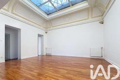 Appartement 4 pièces 677000 €