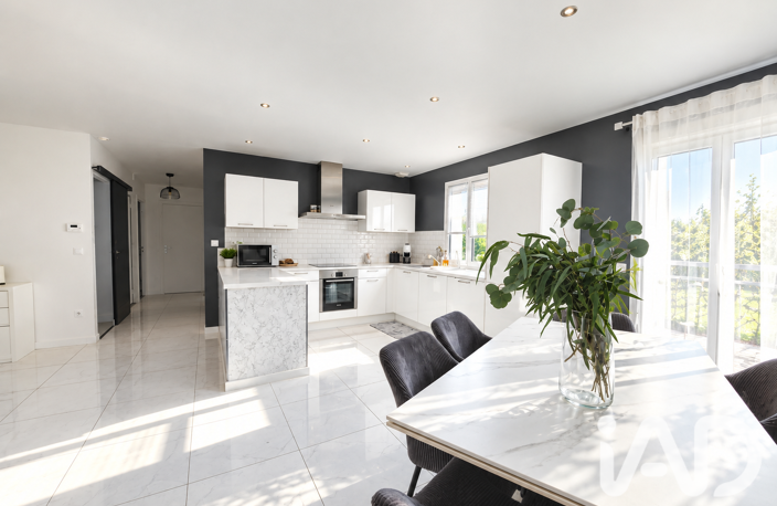 Vente Maison traditionnelle 7 pièces — photo 3