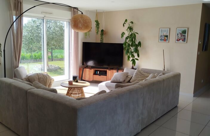 Vente Maison/villa 9 pièces — photo 2