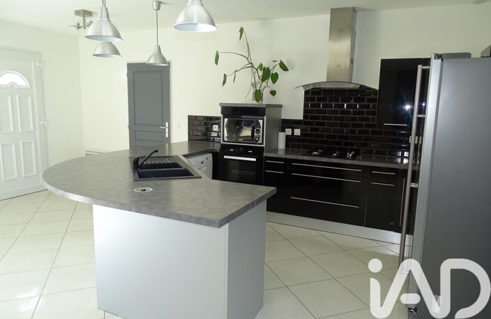 Vente Maison/villa 4 pièces — photo 3