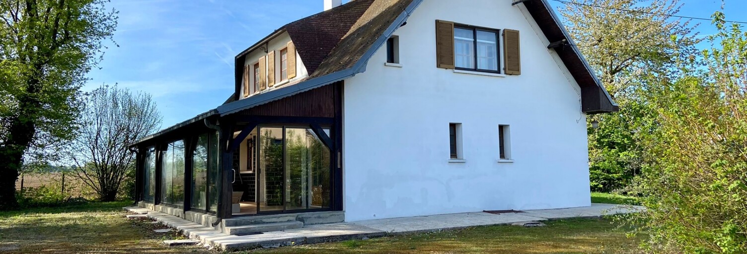 Maison 9 Pièces 202 m² à vendre à Flavy-le-Martel (02520)