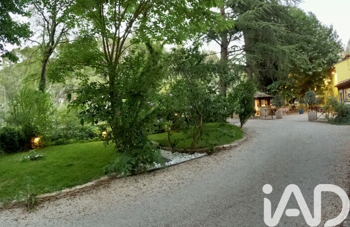 Vente Hôtel 650 m&sup2; — photo 2