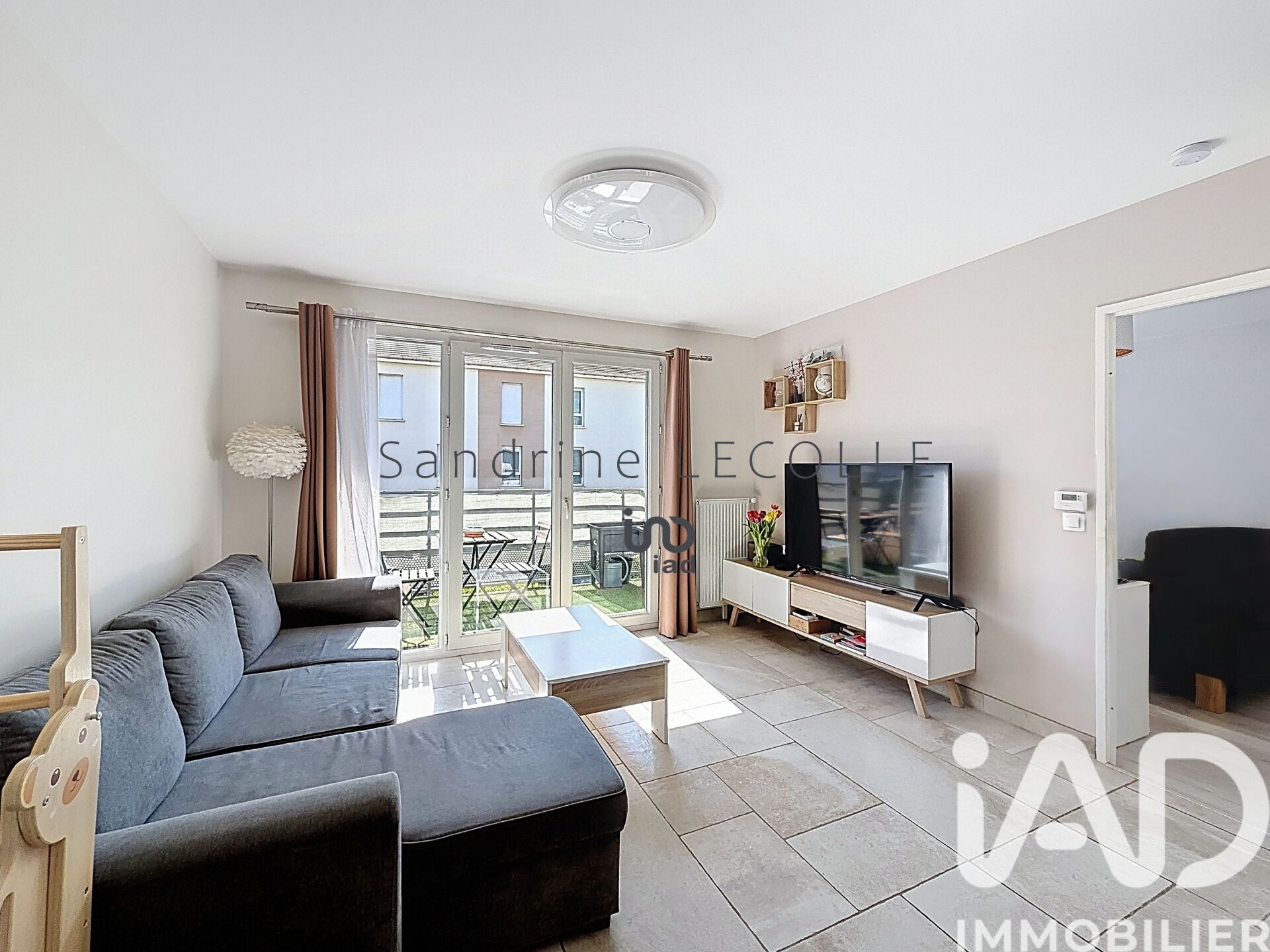 Vente Appartement 2 pièces - Photo 2