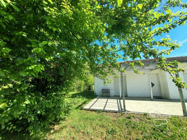 Maison 4 pièces avec garage, idéal projet de rénovation — photo du bien