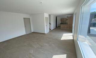 Maison 4 Pièces 109 m² à louer à Riez (04500)