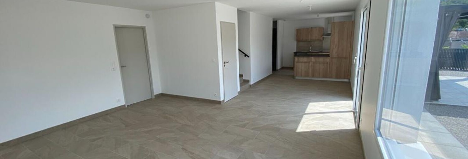 Maison 4 Pièces 109 m² à louer à Riez (04500)