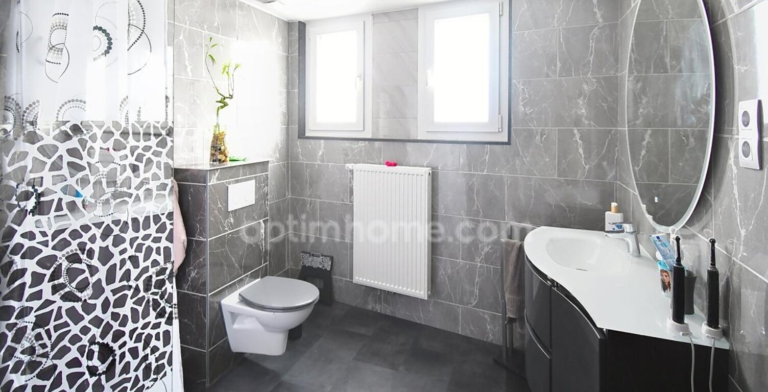 BELLE MAISON 142M2 - 3 CHAMBRES - TERRASSE - GARAGE — photo 1