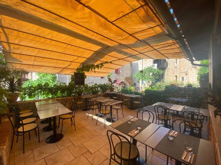 À VENDRE – Fonds de commerce - RESTAURANT– Saint-Cirq-Lapopie — photo 1