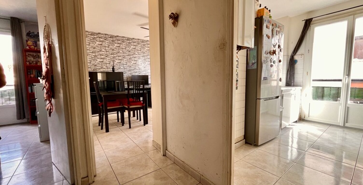 T3 56 m2 - 13014 - Trav Notre Dame de bon secours -  Parking + Cave  -  88 200 euro — photo 1