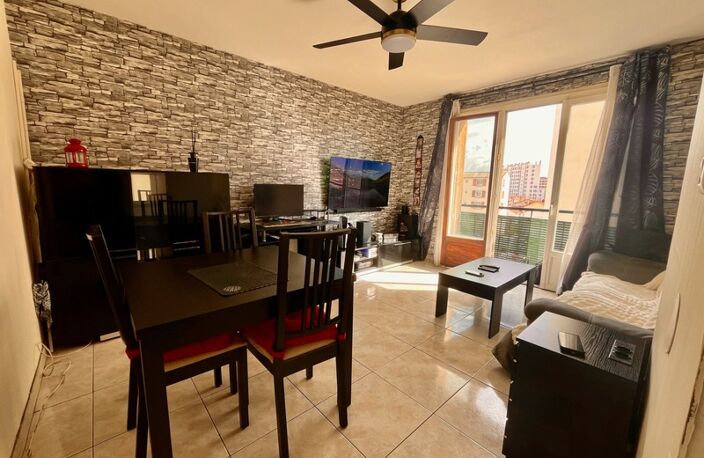 T3 56 m2 - 13014 - Trav Notre Dame de bon secours -  Parking + Cave  -  88 200 euro — photo 2