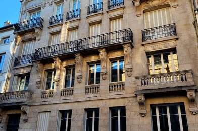 Appartement 8 pièces 516000 €