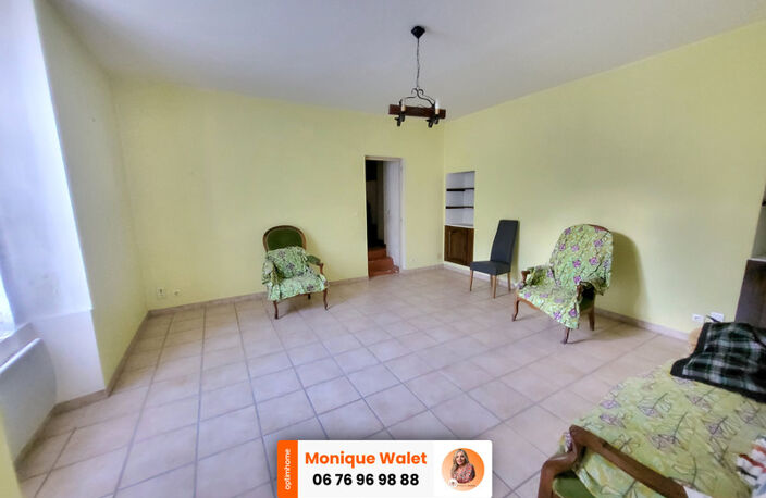 Maison à rénover + hangar attenant 300 m² – Idéal artisan – Sénas — photo 2