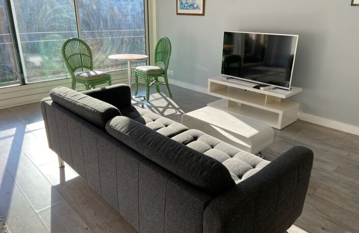 NEUILLY SUR SEINE 92200 RUE LONGCHAMP - AUX ENCHERES - APPARTEMENT T4 MEUBLE/TERRASSE BALCON+CAVE — photo 5