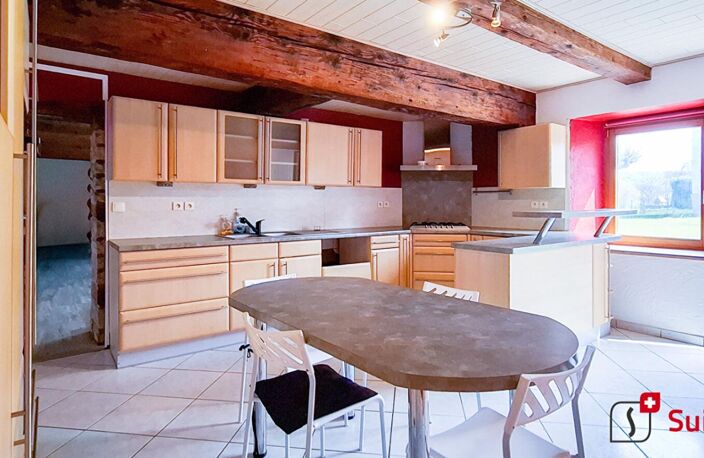 Maison familiale + gîte indépendant - 310 m2 - 8 chambres — photo 3