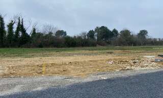 Terrain  650 m² à vendre à Saint-Selve (33650)