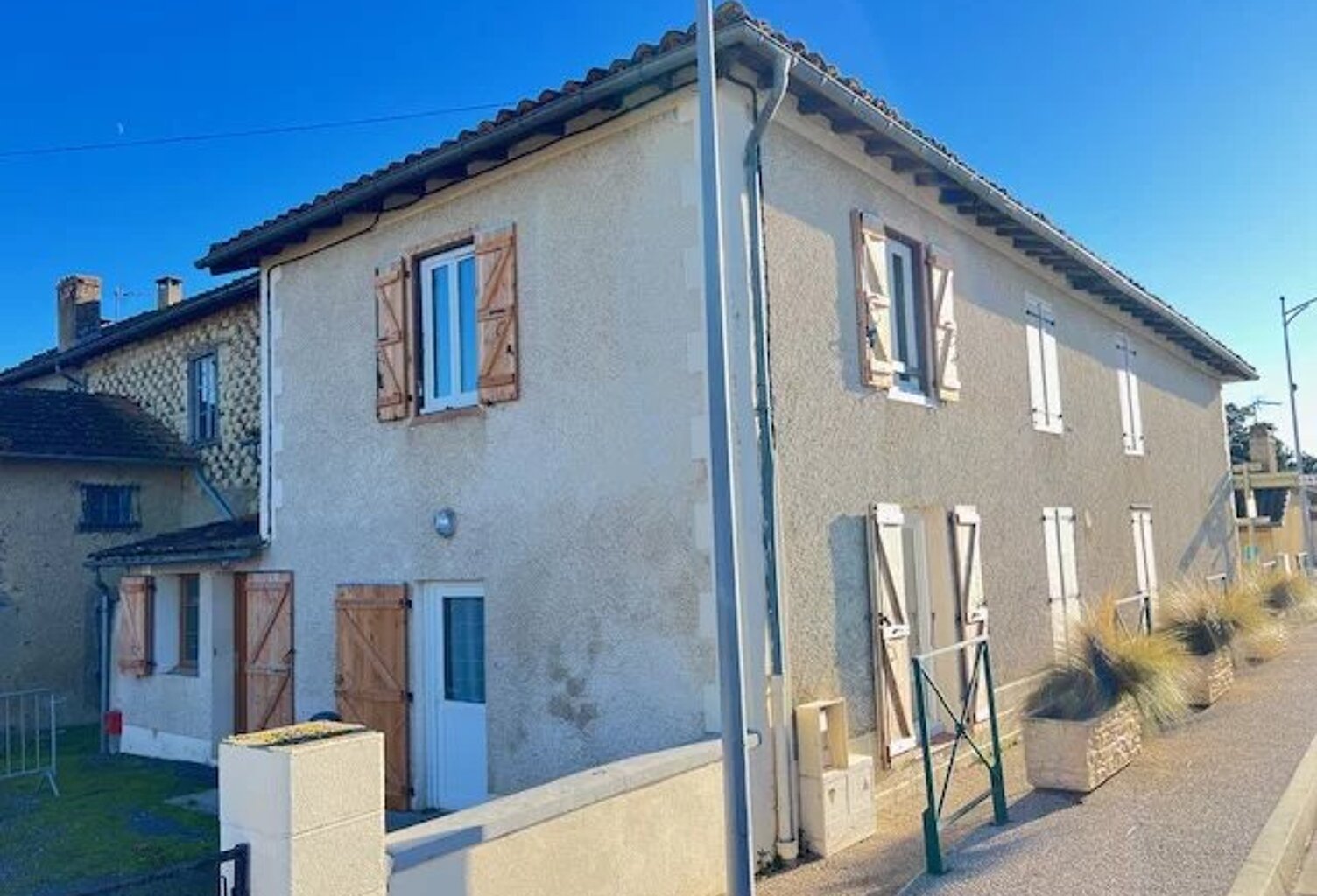 Ensemble immobilier Proche MASSEUBE — photo 1