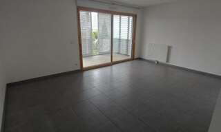 Appartement  106 m² à louer à Lormont (33310)