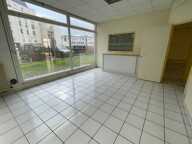 A vendre - local commercial 173 m² à Joué Les Tours — photo 4