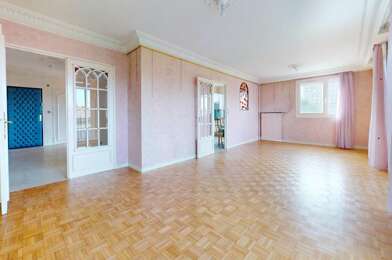 Appartement 4 pièces 930 €