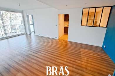 Appartement 3 pièces 252000 €