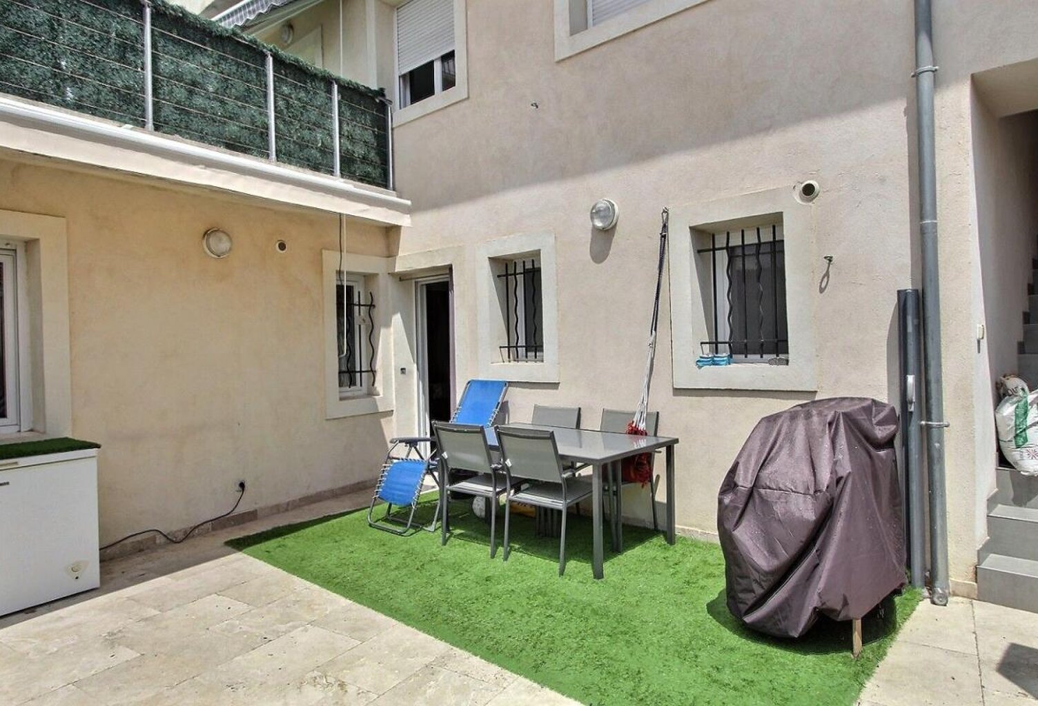 Maison - 2 appartements - Terrasse - Stationnements - Pont de Vivaux - 13010 Marseille — photo 1