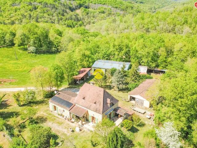 Maison rénovée avec hangar — photo du bien