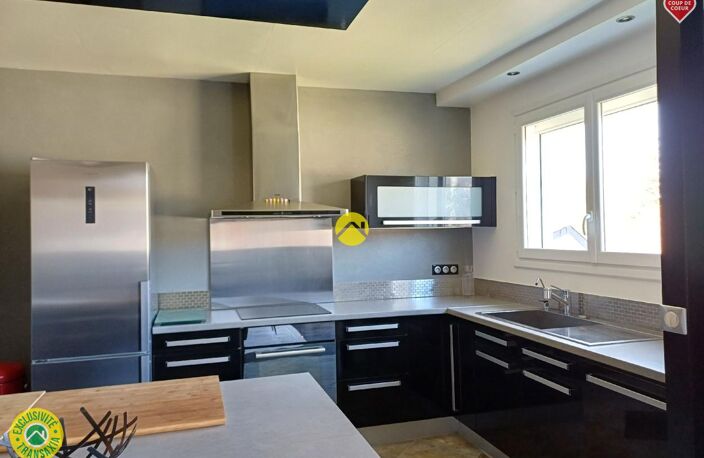 Maison 150 M2 Terrasse garage — photo 2