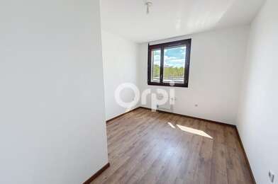 Appartement 3 pièces 920 €