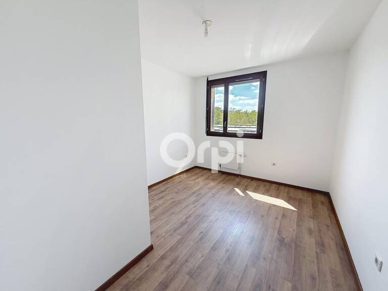Appartement À Louer — photo 1