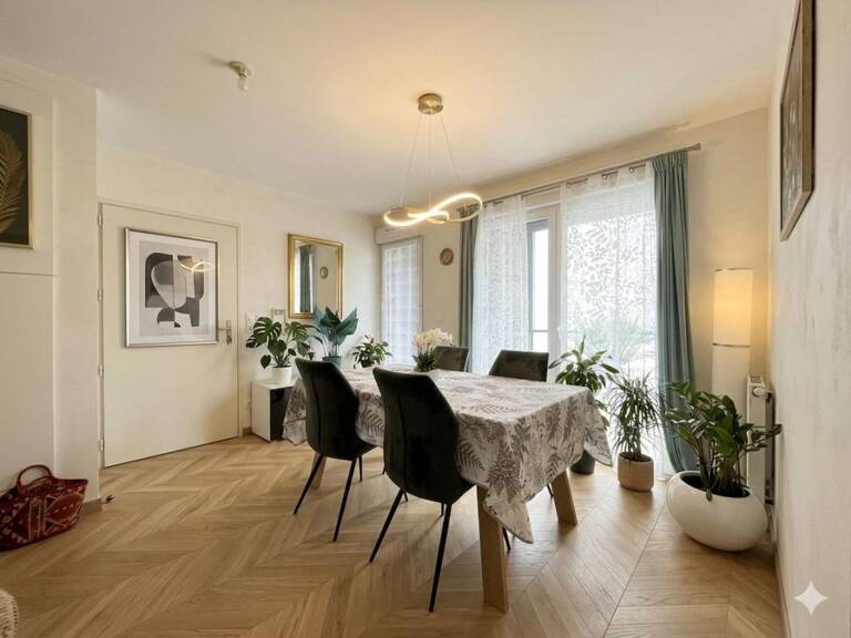 Appartement À Vendre — photo 1