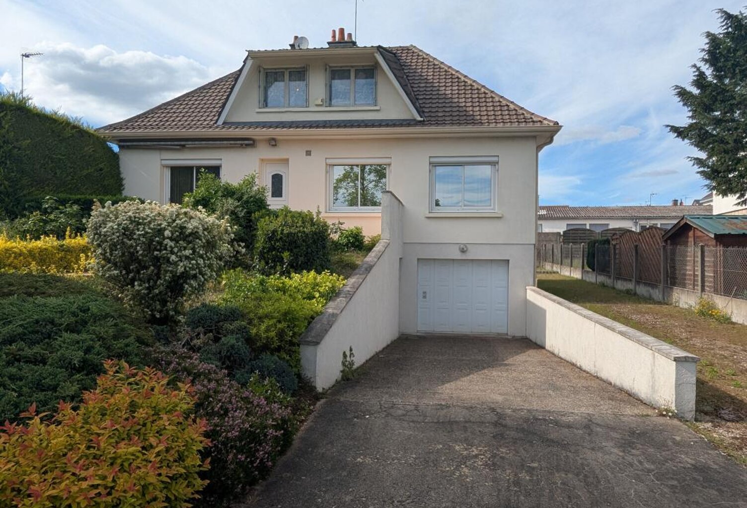 À VENDRE – Maison familiale indépendante à Ingré centre — photo 1