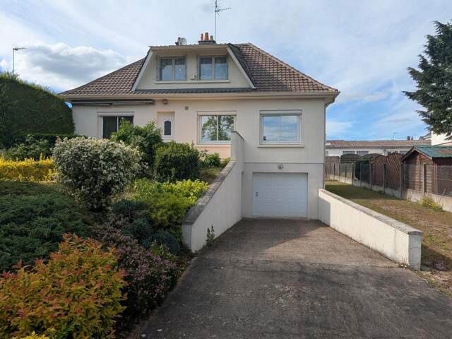 À VENDRE – Maison familiale indépendante à Ingré centre — photo du bien
