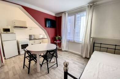 Appartement 1 pièces 490 €