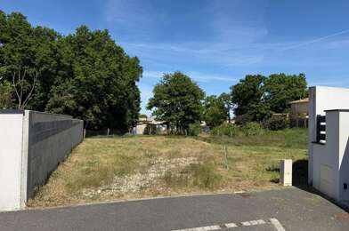 Terrain  232000 €