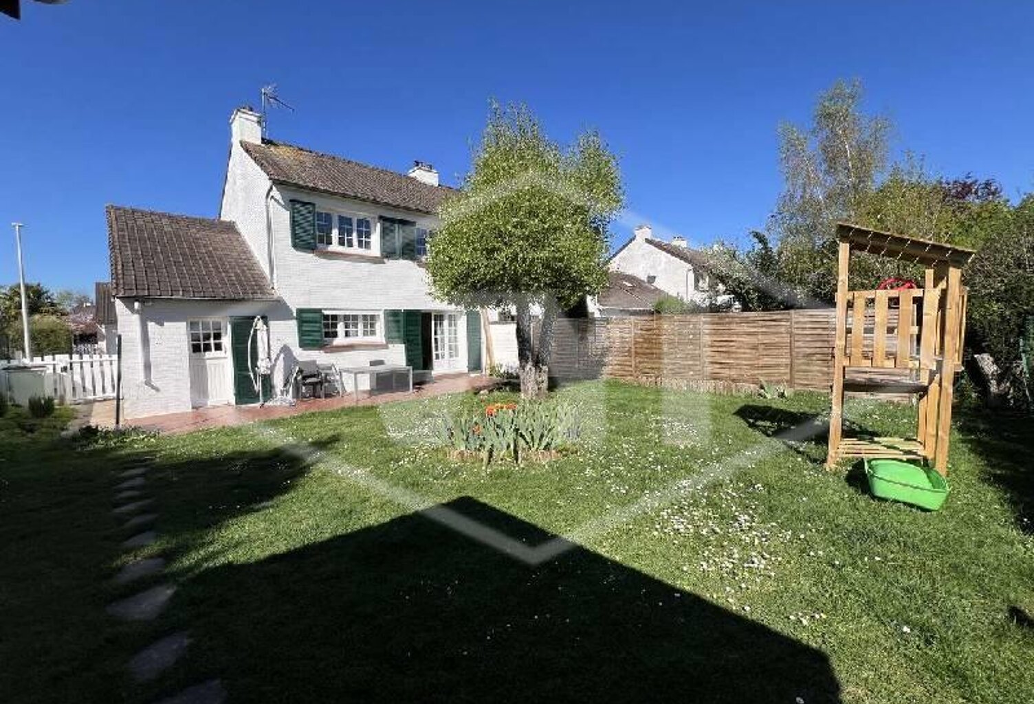 Vente maison 6 pièces 100 m² Combs-la-Ville (77380) — photo 1