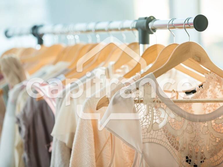 HERAULT (34)MONTPELLIER (34000) à vendre Fonds de commerce Boutique de prêt-à-porter EMPLACEMENT N°1 Ecusson — photo 1