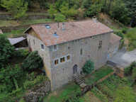 Demeure prestigieuse du XIV siècle au coeur de la belle vallée de l’Eyrieux en Ardèche, , située à 45mn de Valence (Drome) -285m² habitable sur 2ha de terrain — photo 2