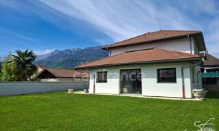 Maison 8 Pièces 205 m² à vendre à Pontcharra (38530)