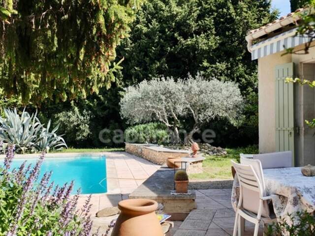 Maison à vendre 5 pièces FONTVIEILLE (13) — photo du bien