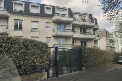 Garage  23000 €