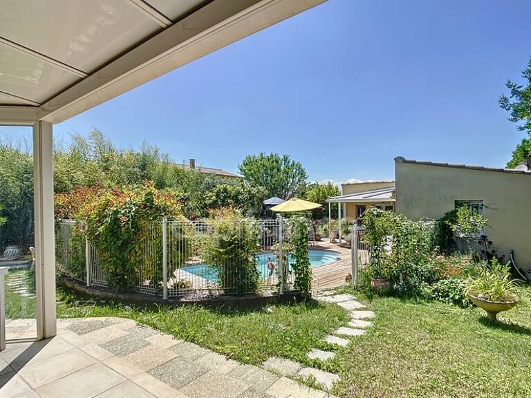 BOLLENE (84), à vendre Villa de Plain Pied 6 pièces - 4 grandes chambres - Terrain clos arboré de 1236 m² — photo 1