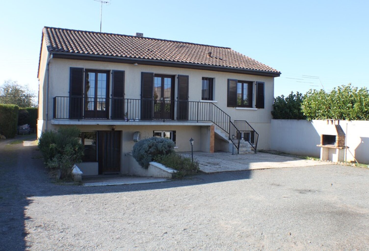 Dpt Vienne (86), à vendre POITIERS maison de 155 m² - Terrain de 1 200,00 m² — photo 1